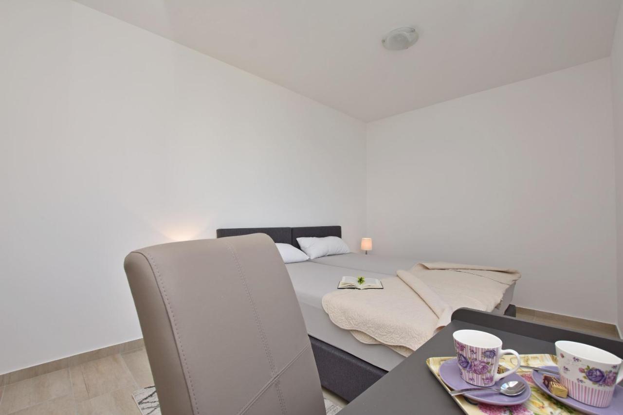 Apartments Danolic ピサック エクステリア 写真