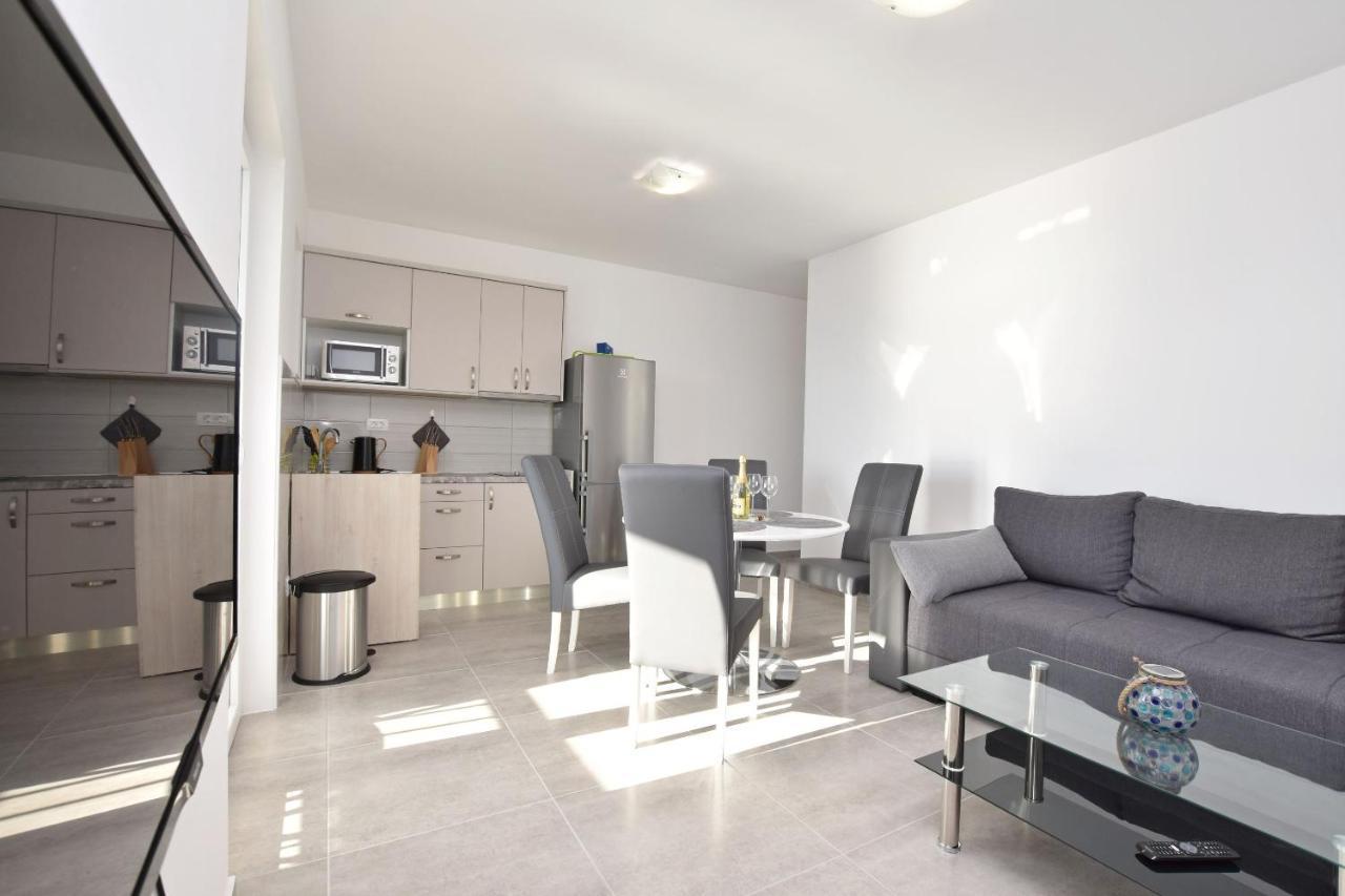 Apartments Danolic ピサック エクステリア 写真