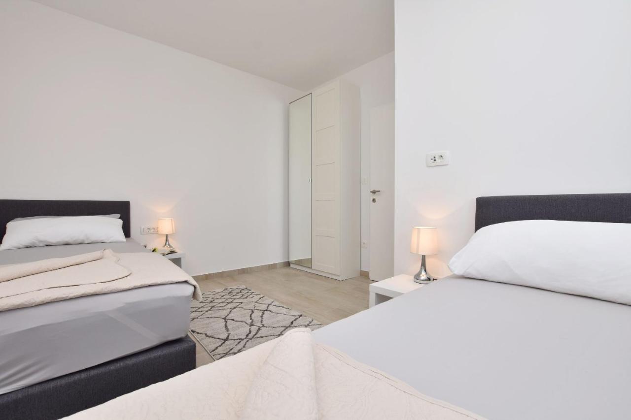 Apartments Danolic ピサック エクステリア 写真